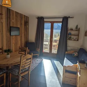 appartement-4-couchages-plein-sud-calme.hotels-rhonealpes.com/