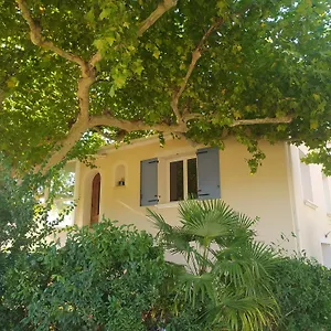 les-hirondelles-de-lembisque.fr-provencehotel.com/